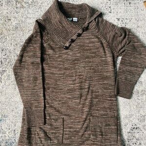 eight eight eight brown‎ sweater